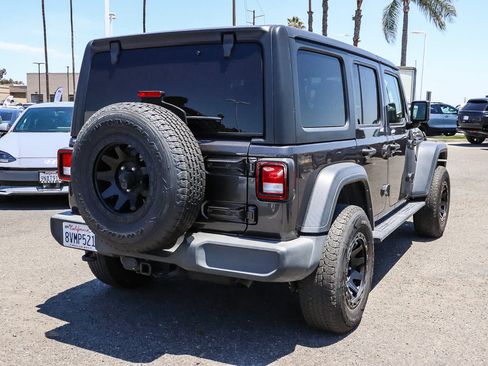 Used 2021 Jeep Wrangler Unlimited Sport AWD/4WD image 9