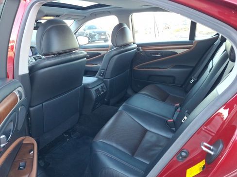 Used 2013 Lexus LS 460 AWD image 5