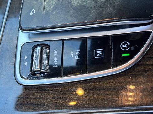 Used 2020 Mercedes-Benz GLC 300 4MATIC image 32