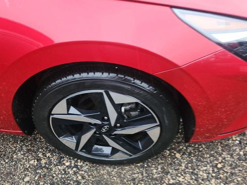 Used 2023 Hyundai Elantra SEL w/ Convenience Package image 2