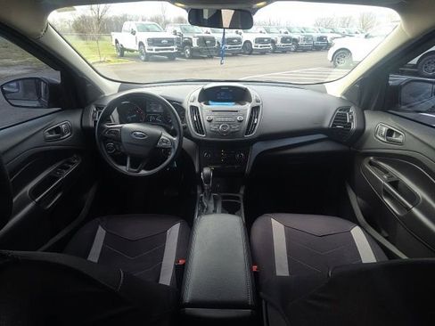 Used 2017 Ford Escape S image 19