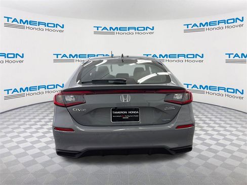 Used 2025 Honda Civic Sport Touring image 4