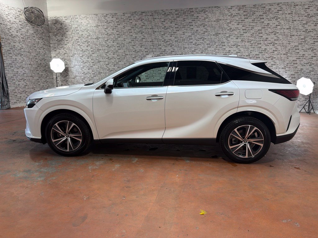 Used 2023 Lexus RX 350 Premium Plus w/ Accessory Package AWD/4WD image 4