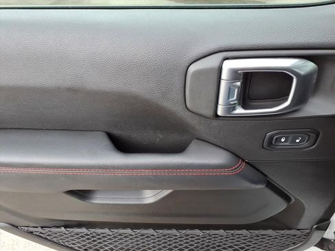 Used 2021 Jeep Gladiator Rubicon image 15