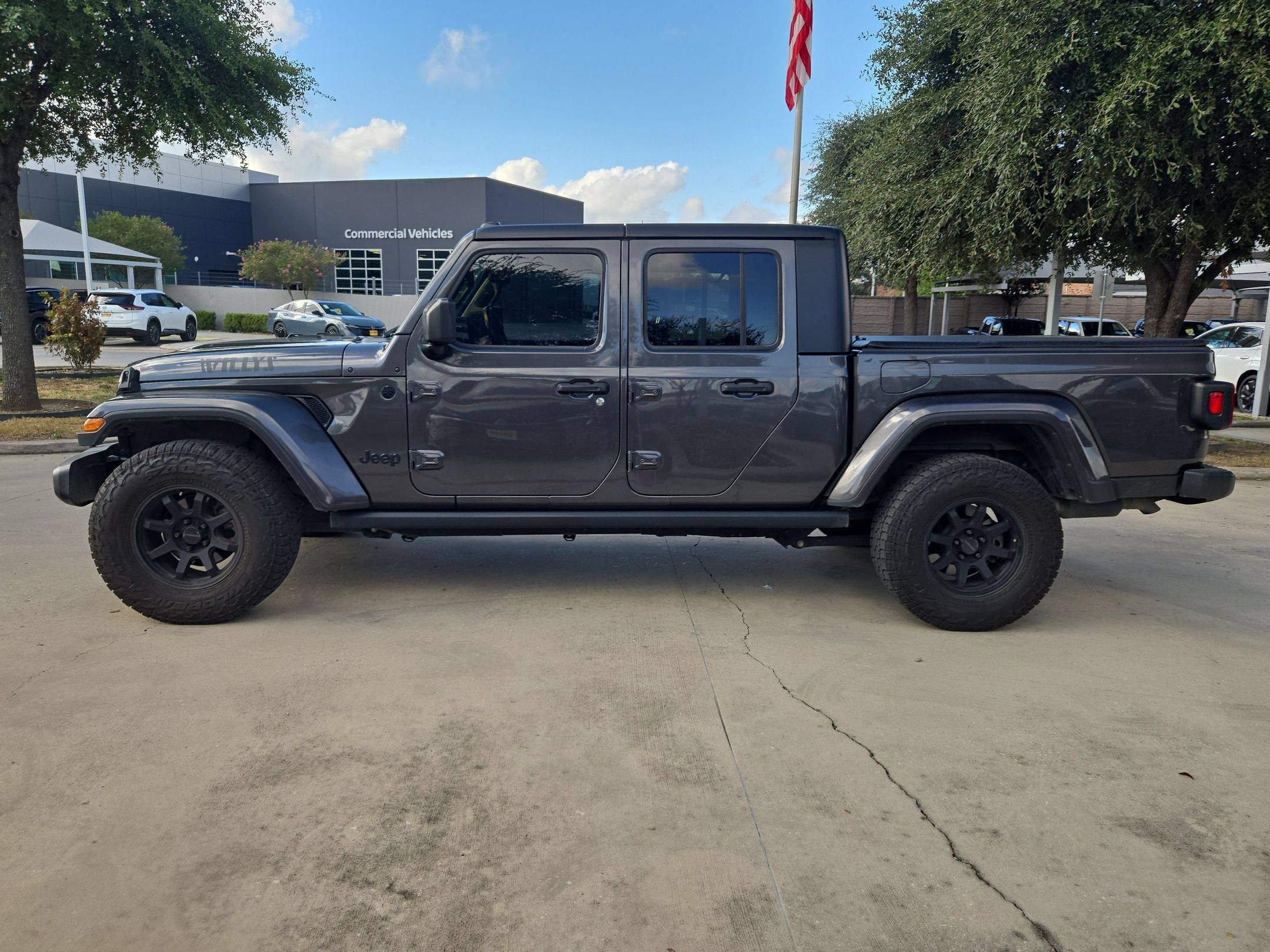 Used 2021 Jeep Gladiator Sport AWD/4WD image 6