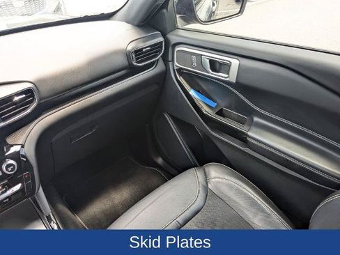 Certified 2022 Ford Explorer ST AWD/4WD image 18