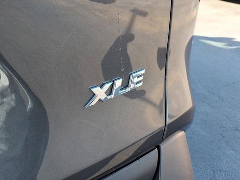 Used 2023 Toyota RAV4 XLE w/ Convenience Package image 10