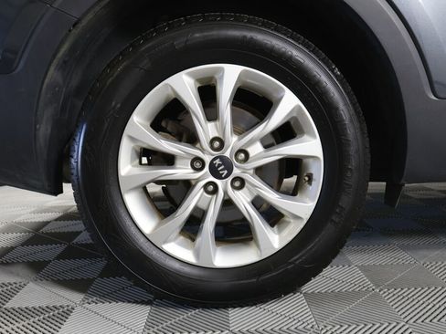 Used 2021 Kia Telluride LX image 7