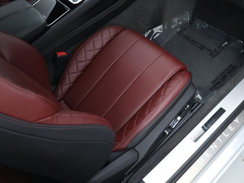Used 2022 Bentley Continental GT V8 AWD/4WD image 19