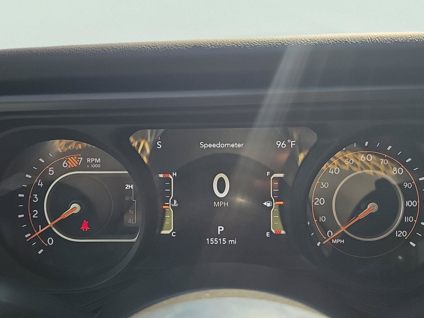 Used 2024 Jeep Wrangler Unlimited Sahara AWD/4WD image 19