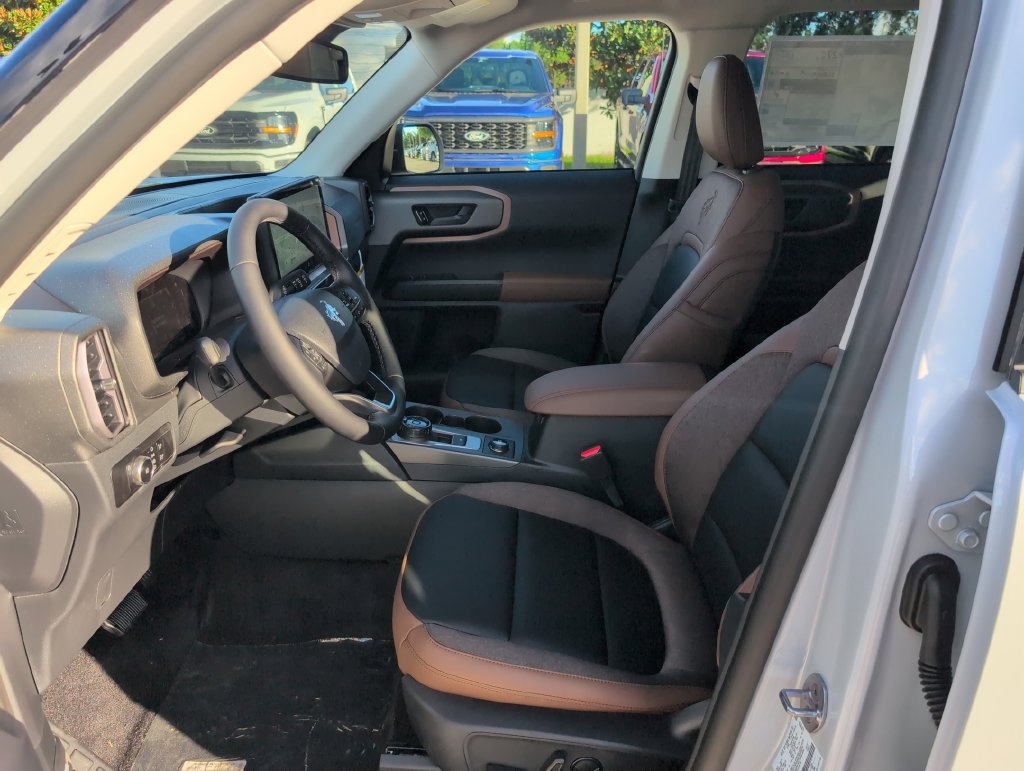 New 2026 Ford Bronco Sport Outer Banks w/ Outer Banks Tech Package+ AWD/4WD image 5