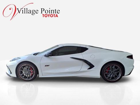 Used 2023 Chevrolet Corvette Stingray Premium Cpe w/ Z51 Performance Package RWD image 2