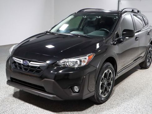 Used 2021 Subaru Crosstrek 2.0i Premium w/ Moonroof Package image 31