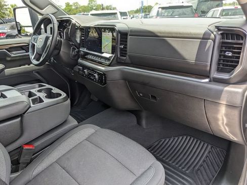 Used 2025 Chevrolet Silverado 2500 LT w/ Convenience Package AWD/4WD image 13