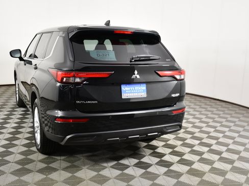 Used 2022 Mitsubishi Outlander ES AWD/4WD image 7
