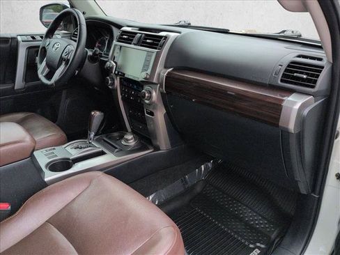 Used 2021 Toyota 4Runner Limited AWD/4WD image 30