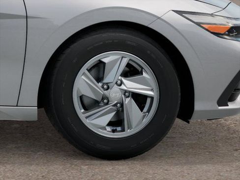 New 2026 Hyundai Elantra SE image 8