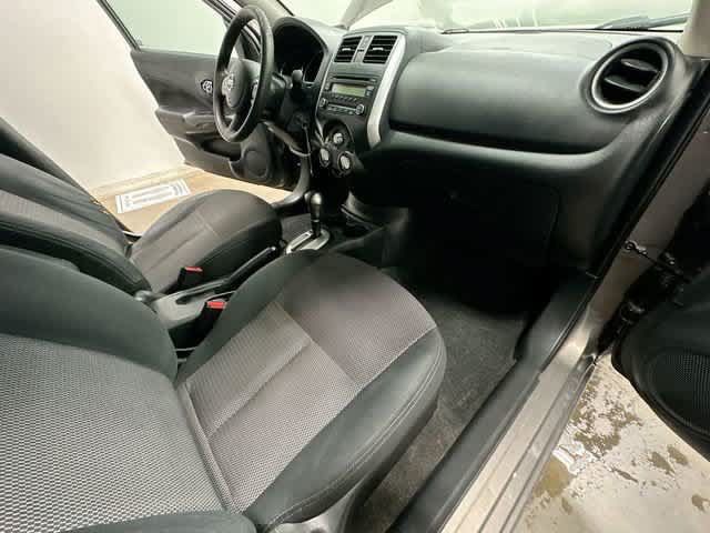 Used 2014 Nissan Versa SV w/ Convenience Package FWD image 17
