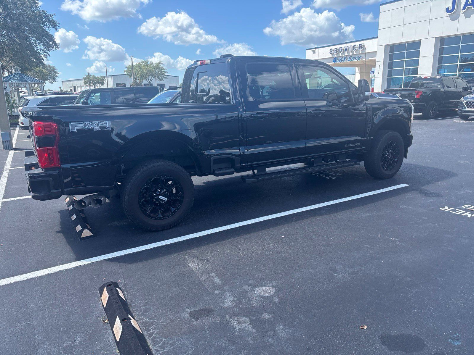 Used 2025 Ford F250 Lariat w/ Lariat Ultimate Package AWD/4WD image 8