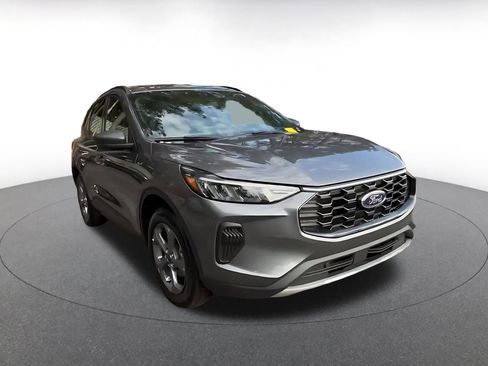 Used 2025 Ford Escape ST-Line image 3
