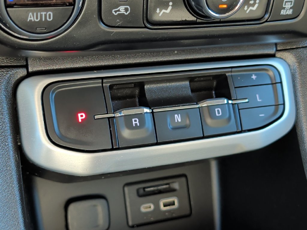 Used 2023 GMC Acadia SLT w/ Preferred Package AWD/4WD image 24