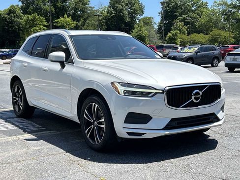 Used 2019 Volvo XC60 T5 Momentum w/ Multimedia Package AWD/4WD image 5