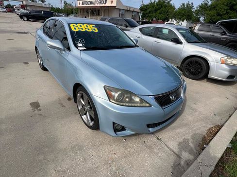 Used 2011 Lexus IS 250 w/ Premium Pkg Value Edition RWD image 2