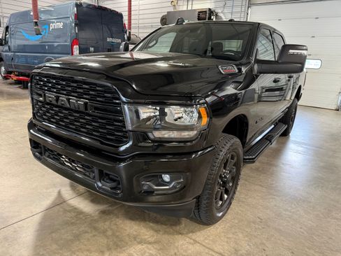 Certified 2024 RAM 2500 Big Horn w/ Night Edition AWD/4WD image 40