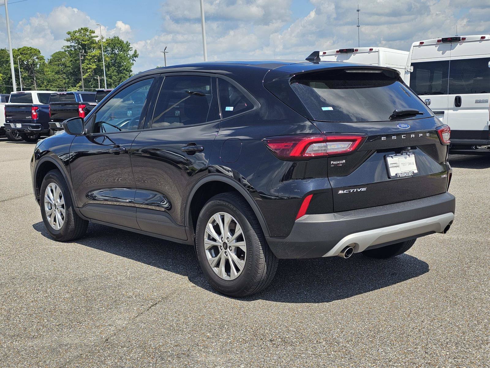 Used 2025 Ford Escape Active AWD/4WD image 13