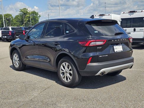 Used 2025 Ford Escape Active AWD/4WD image 13