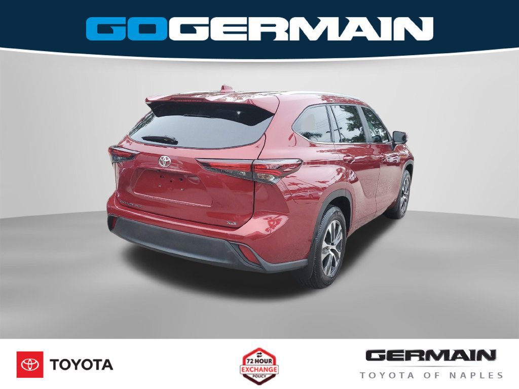 Used 2024 Toyota Highlander XLE FWD image 9