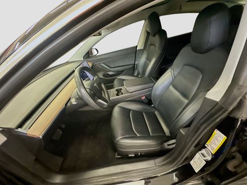 Used 2019 Tesla Model 3 Long Range image 13