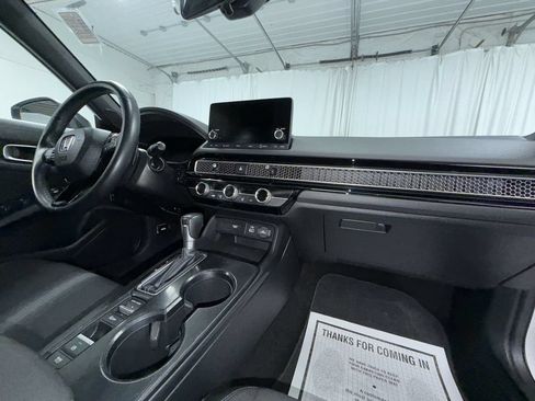 Used 2023 Honda Civic Sport image 19