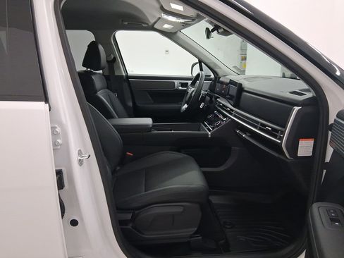 Used 2025 Hyundai Santa Fe SEL image 30