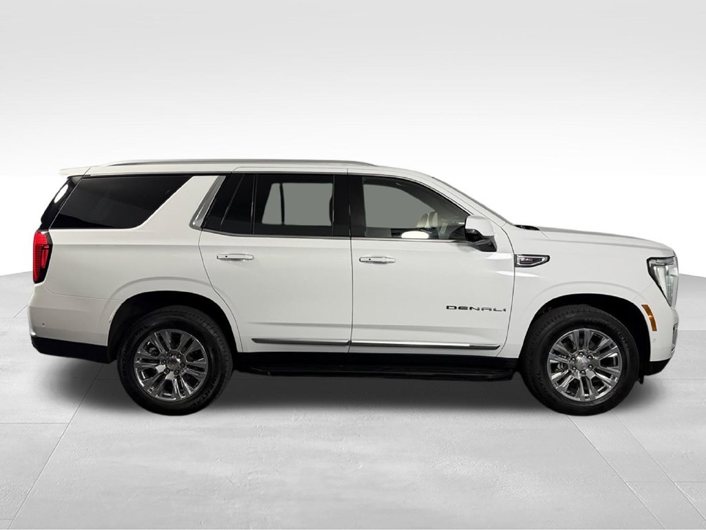 Used 2025 GMC Yukon Denali AWD/4WD image 5