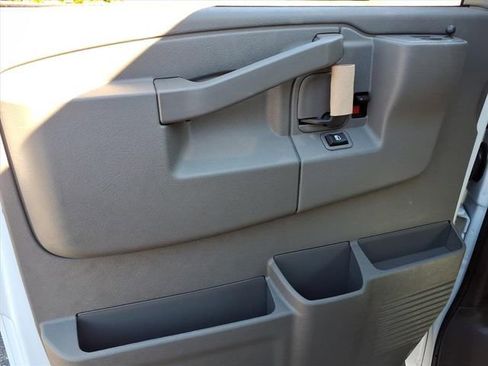 New 2025 GMC Savana 2500 w/ Enhanced Convenience Package RWD image 16