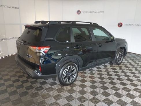 Used 2026 Subaru Forester Premium AWD/4WD image 5