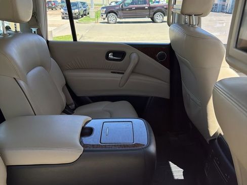 Used 2019 Nissan Armada Platinum w/ Captain's Chairs Package image 12