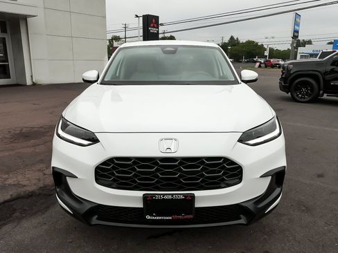 Used 2023 Honda HR-V LX image 2
