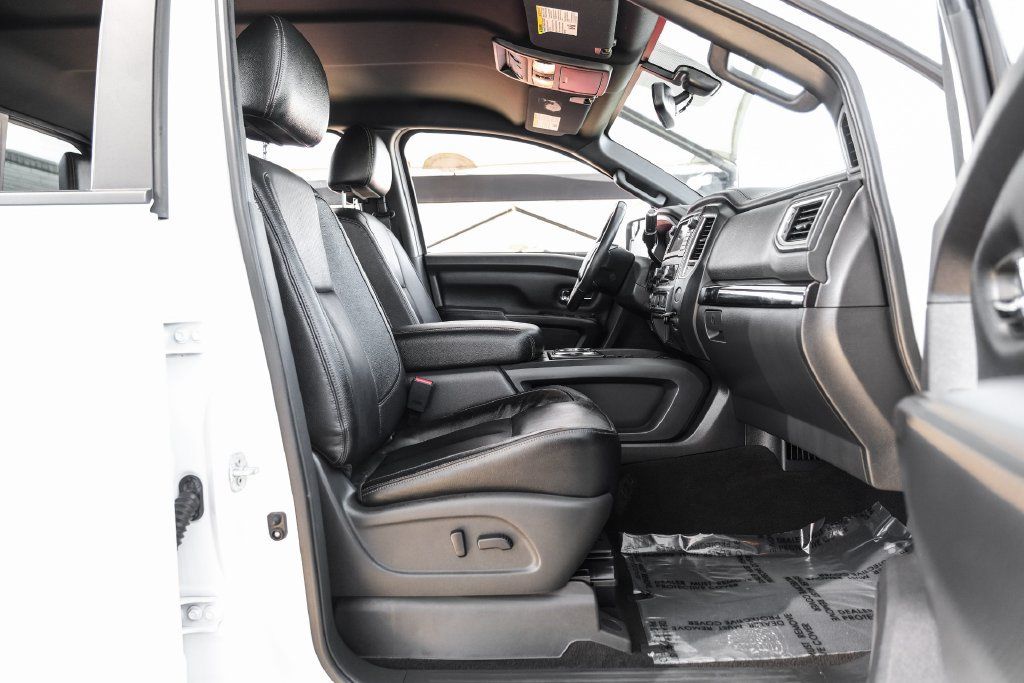 Used 2019 Nissan Titan SL w/ Midnight Edition RWD image 37
