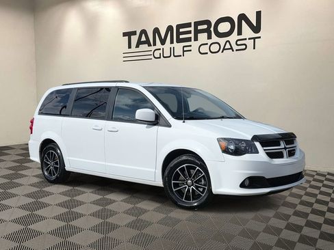 Used 2019 Dodge Grand Caravan GT image 1