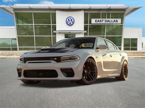 Used 2023 Dodge Charger Scat Pack w/ Daytona Edition Group image 2