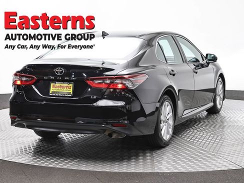Used 2024 Toyota Camry LE FWD image 5