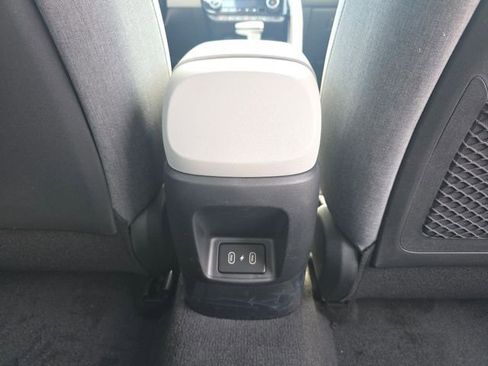 New 2026 Hyundai Elantra Limited FWD image 22