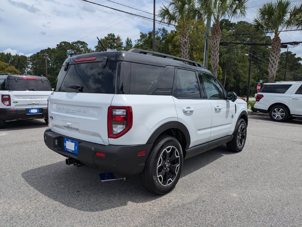 New 2026 Ford Bronco Sport Outer Banks w/ Outer Banks Tech Package+ AWD/4WD image 4