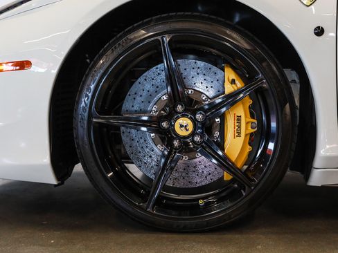 Used 2013 Ferrari 458 Spider RWD image 19