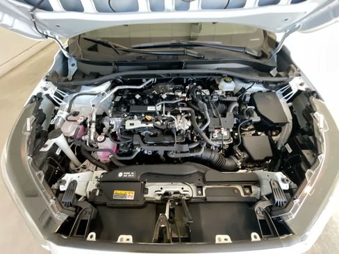 Used 2025 Toyota Corolla Cross AWD Hybrid image 25