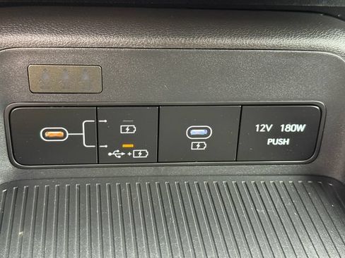 Used 2025 Hyundai Kona SEL AWD/4WD image 11