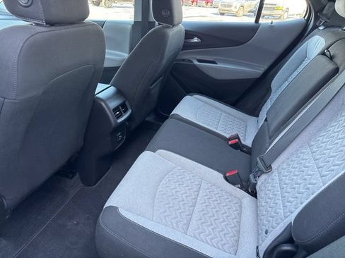 Used 2022 Chevrolet Equinox LS w/ Driver Confidence II Package AWD/4WD image 8
