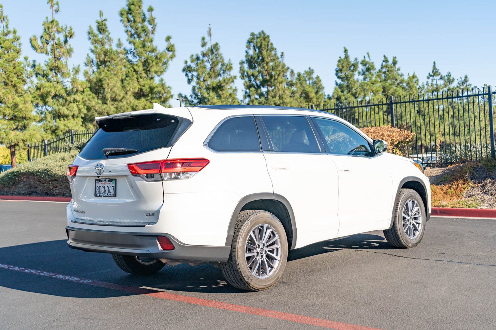 Used 2018 Toyota Highlander XLE FWD image 9